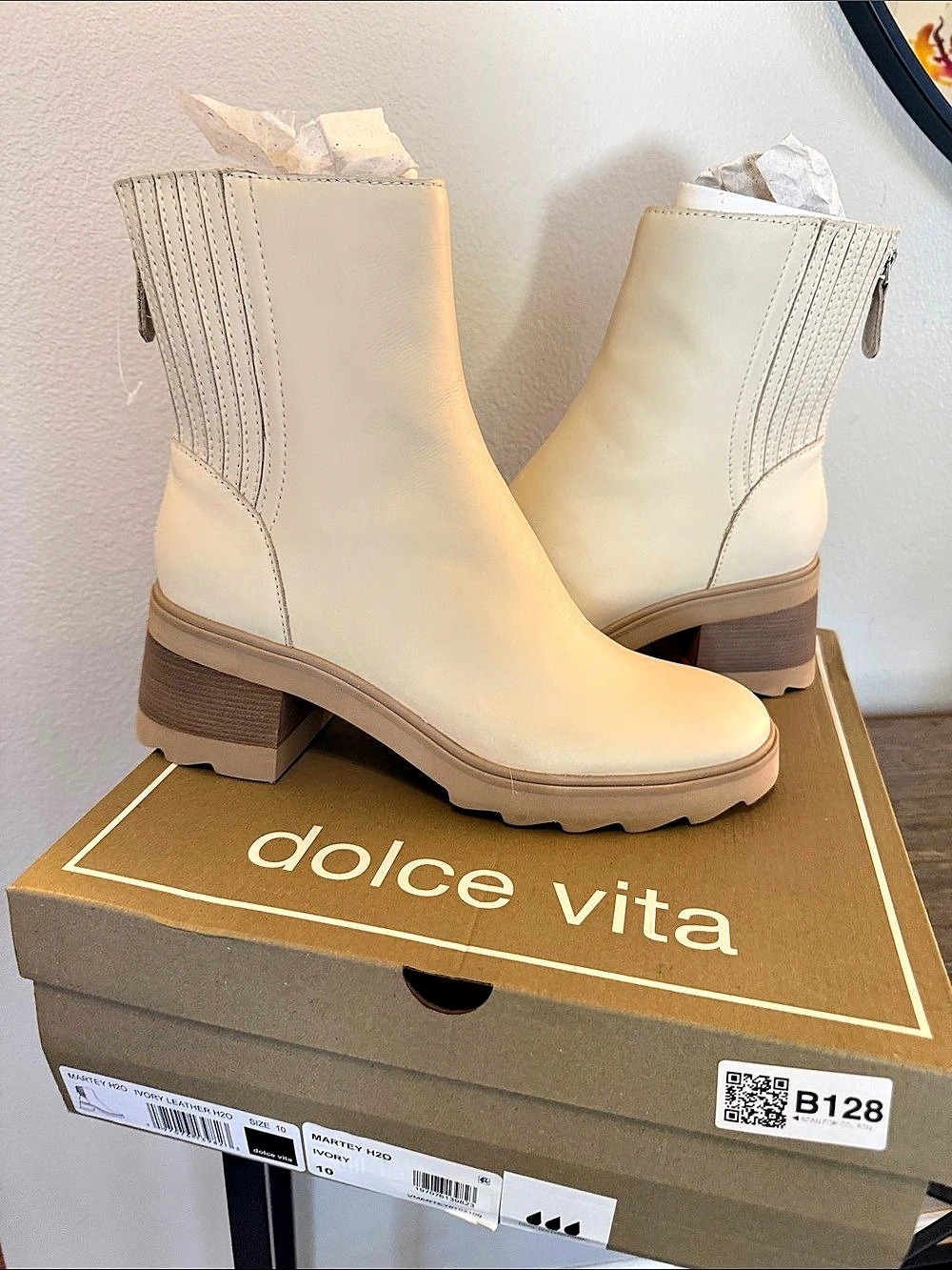Dolce Vita Martey H20 Waterproof Leather Ankle Boots US 10 New in Box